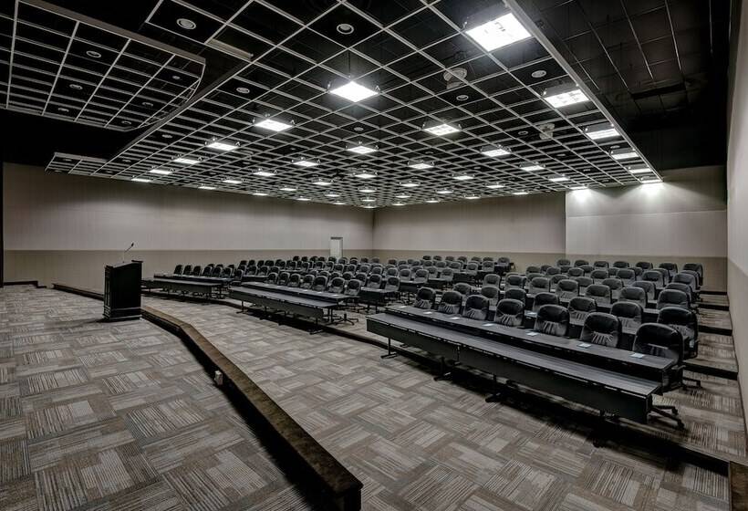 فندق Holiday Inn East Windsor, An Ihg