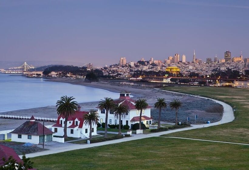 בית מלון כפרי Surestay By Best Western San Francisco Marina District