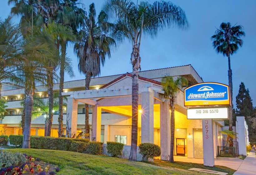 فندق Howard Johnson By Wyndham Torrance