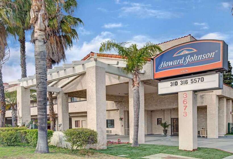 فندق Howard Johnson By Wyndham Torrance