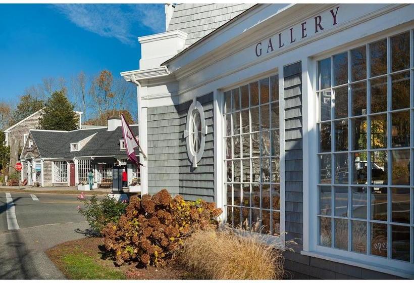 בית מלון כפרי Inn On The Square