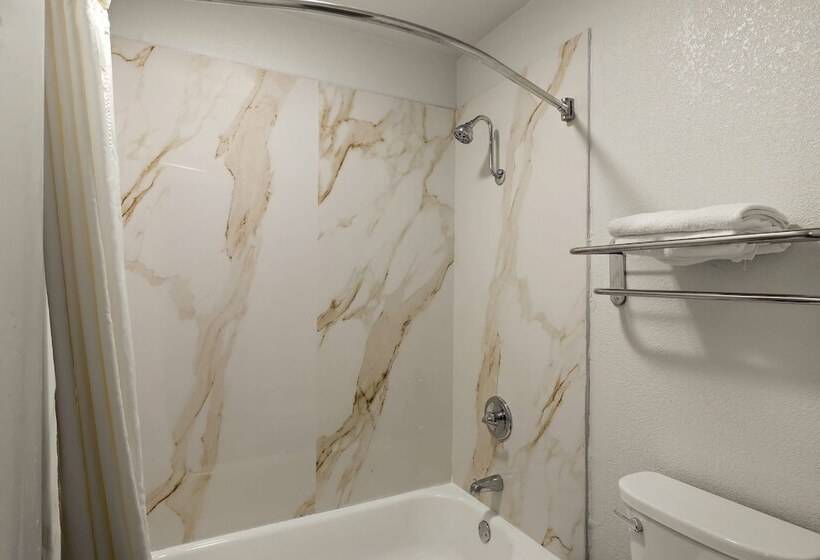 בית מלון כפרי Knights Inn   Belton/temple