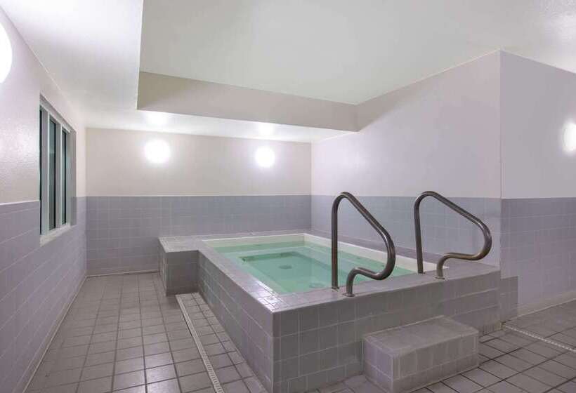 酒店 La Quinta Inn By Wyndham Lincoln