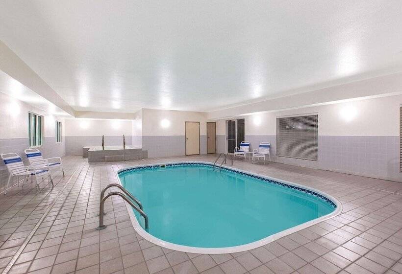 酒店 La Quinta Inn By Wyndham Lincoln