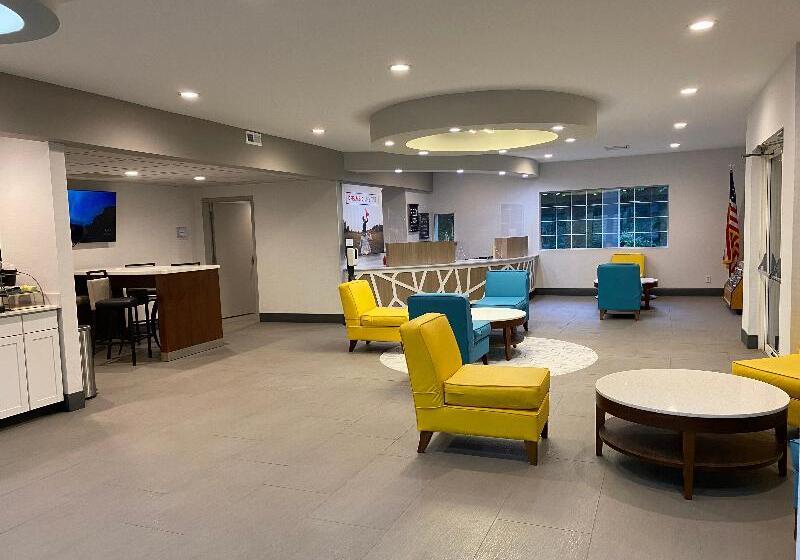 Hotel Nashville Airport