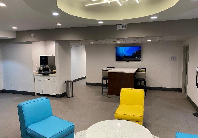 Hotel Nashville Airport