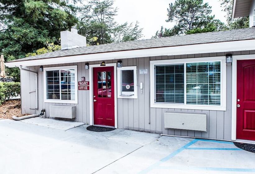 فندق Pelican Inn