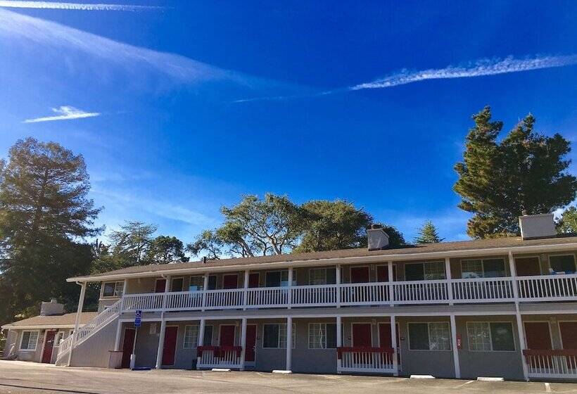 فندق Pelican Inn