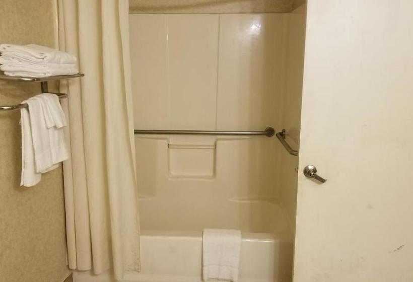 בית מלון כפרי Port Of Tacoma Inn