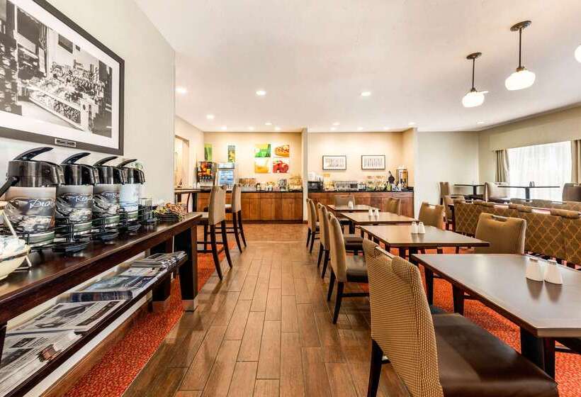 호텔 Quality Inn & Suites University Fort Collins