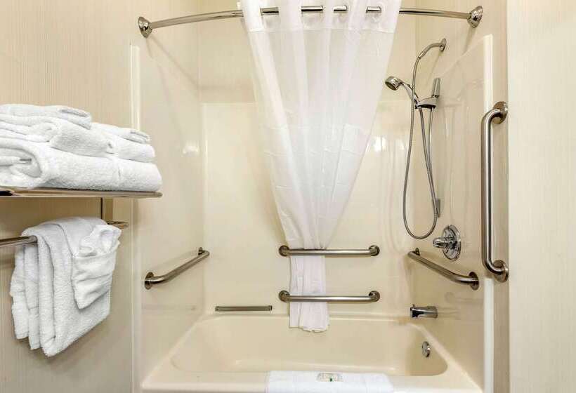 호텔 Quality Inn & Suites University Fort Collins