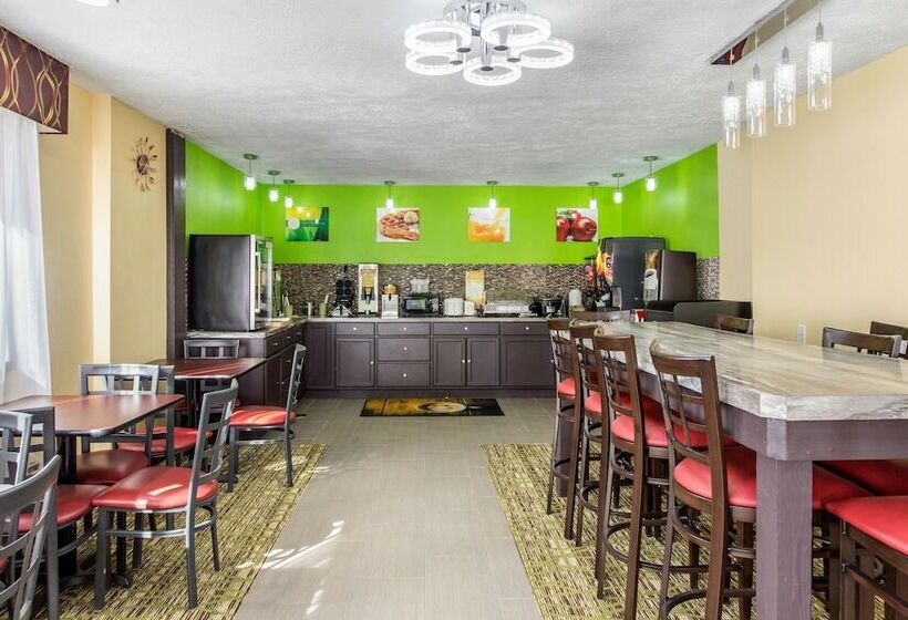 هتل Quality Inn Grand Rapids Near Downtown