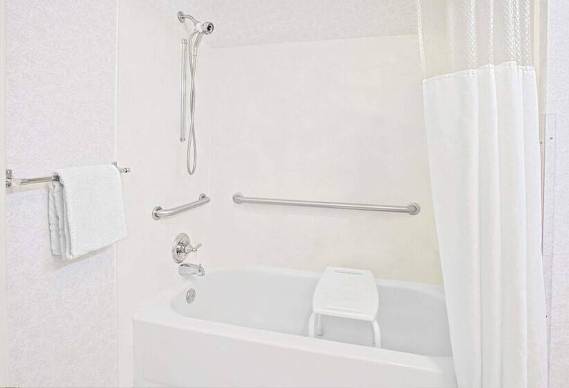 酒店 Quality Inn Grand Rapids Near Downtown