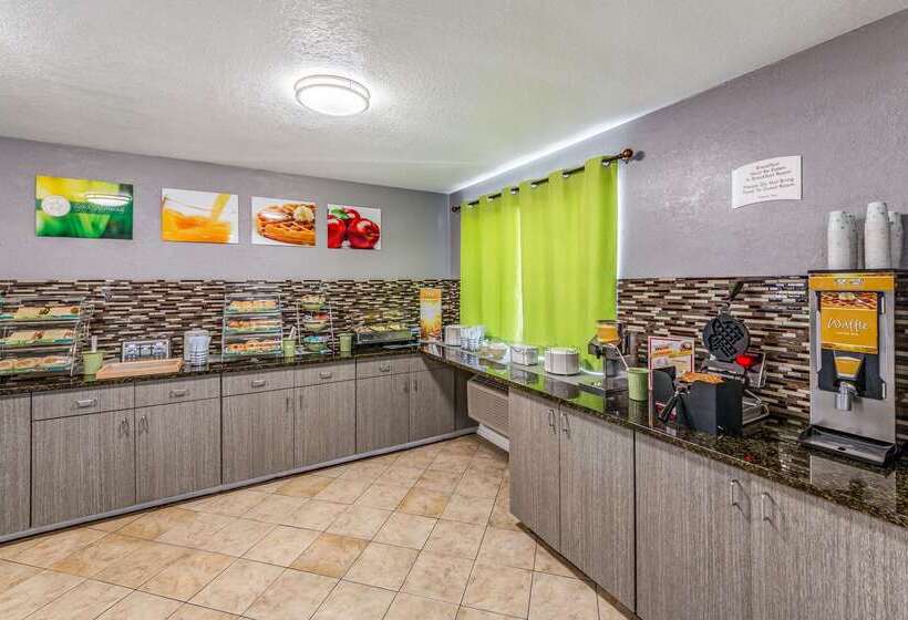 ホテル Quality Inn I 10 East Near Frost Bank Center