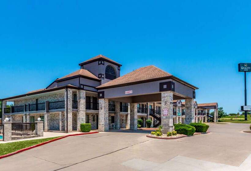 ホテル Quality Inn I 10 East Near Frost Bank Center
