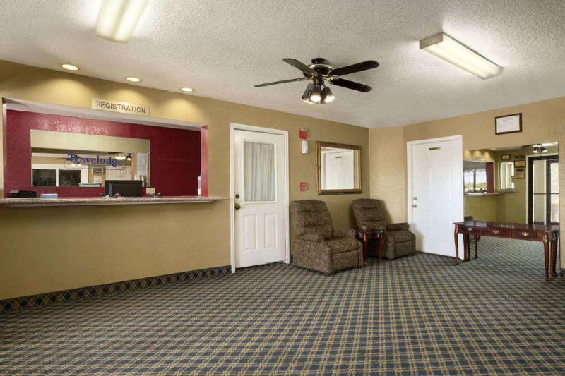 ホテル Quality Inn I 10 East Near Frost Bank Center