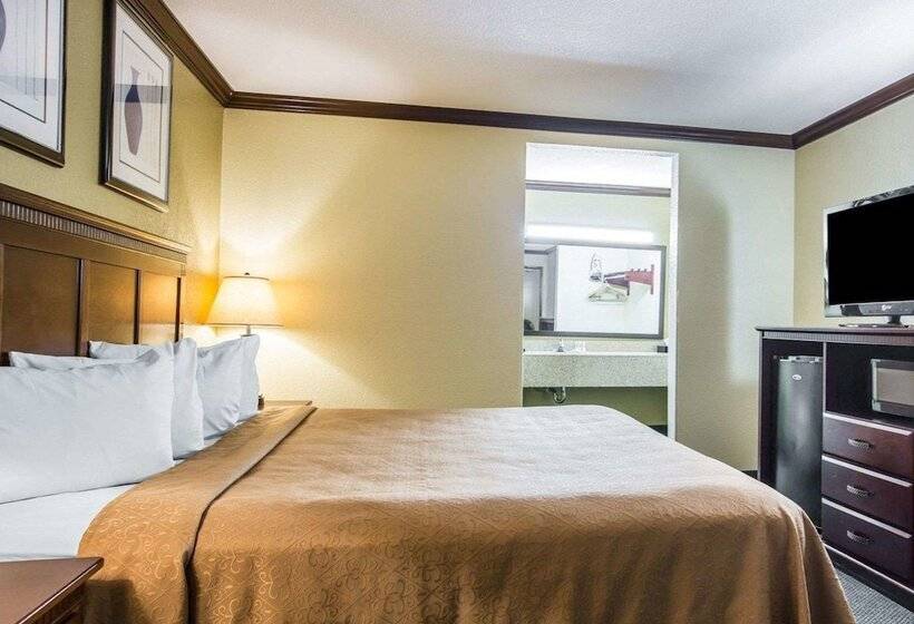 هتل Quality Inn San Diego I 5 Naval Base