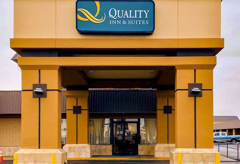 호텔 Quality Inn & Suites Airport