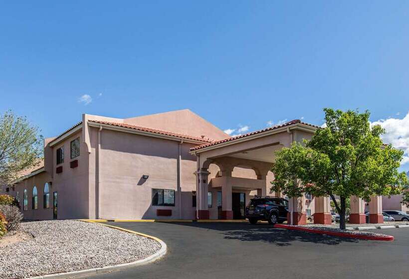 فندق Quality Inn & Suites Albuquerque North Near Balloon Fiesta Park