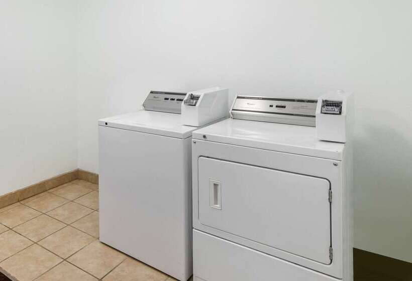 فندق Quality Inn & Suites Albuquerque North Near Balloon Fiesta Park