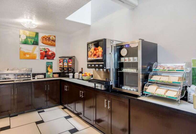 فندق Quality Inn & Suites Albuquerque North Near Balloon Fiesta Park