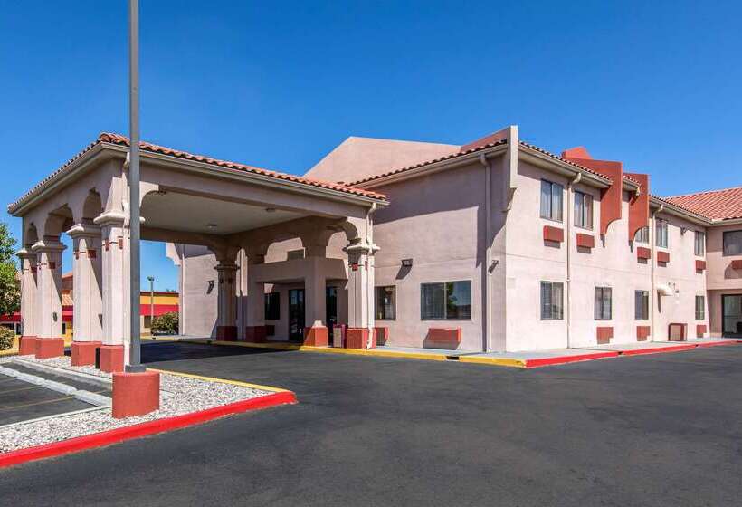 فندق Quality Inn & Suites Albuquerque North Near Balloon Fiesta Park