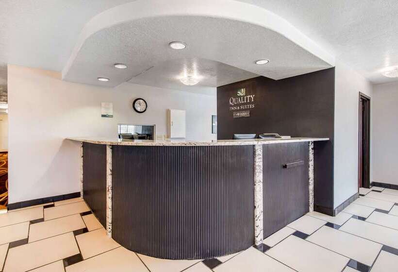 فندق Quality Inn & Suites Albuquerque North Near Balloon Fiesta Park