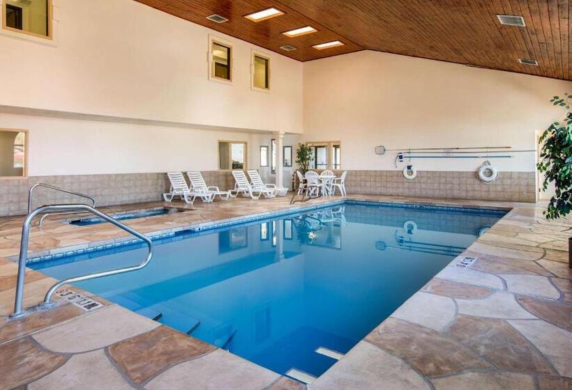 فندق Quality Inn & Suites Albuquerque North Near Balloon Fiesta Park