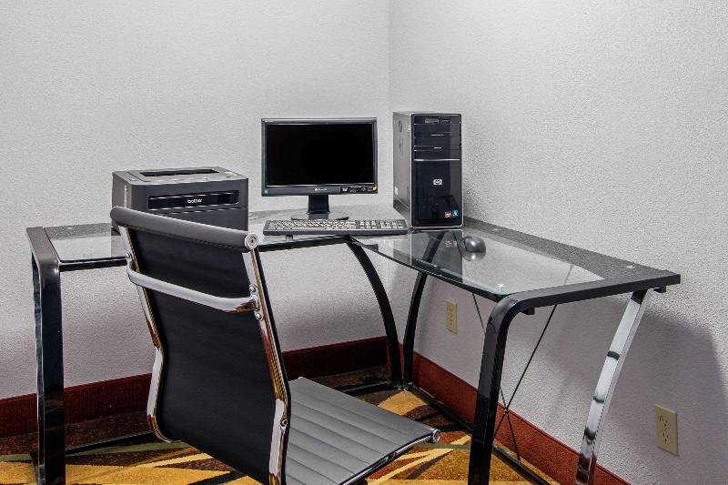 فندق Quality Inn & Suites Albuquerque North Near Balloon Fiesta Park