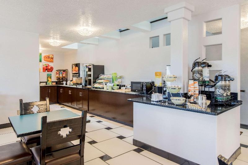 فندق Quality Inn & Suites Albuquerque North Near Balloon Fiesta Park