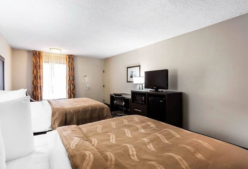 Отель Quality Inn & Suites Mooresvillelake Norman
