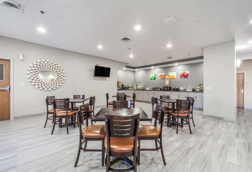 בית מלון כפרי Quality Inn & Suites West Omaha Ne Linclon