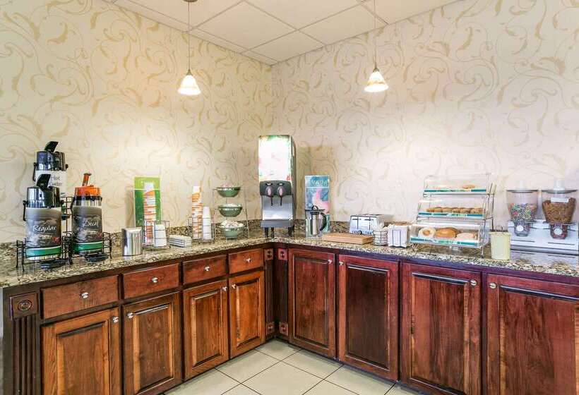 فندق Quality Inn & Suites Near Lake Eufaula