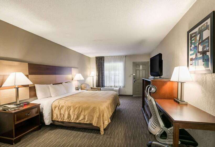 فندق Quality Inn & Suites Near Lake Eufaula
