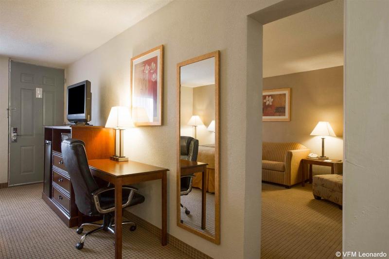 فندق Quality Inn & Suites Near Lake Eufaula