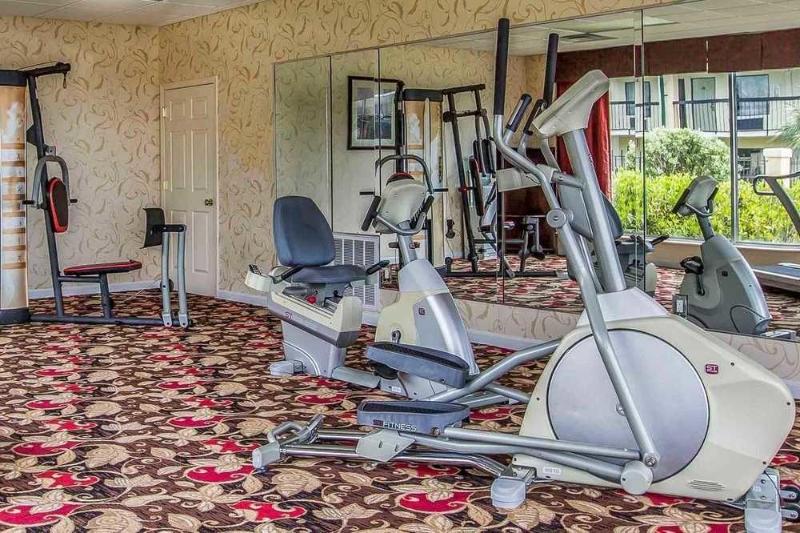 فندق Quality Inn & Suites Near Lake Eufaula