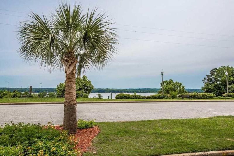 فندق Quality Inn & Suites Near Lake Eufaula