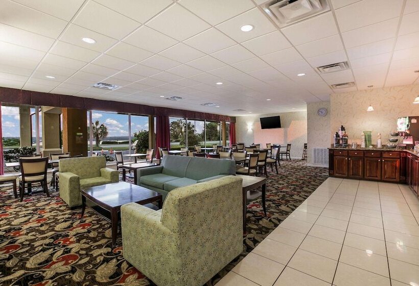 فندق Quality Inn & Suites Near Lake Eufaula