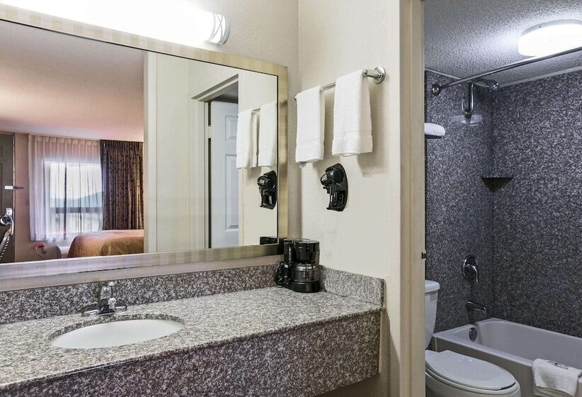 فندق Quality Inn & Suites Near Lake Eufaula