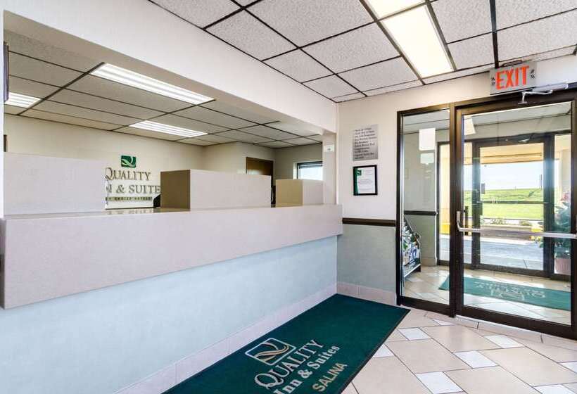 Отель Quality Inn & Suites Salina