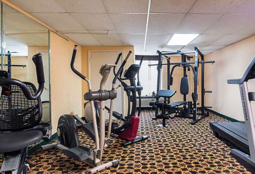 فندق Quality Suites Atlanta Airport East