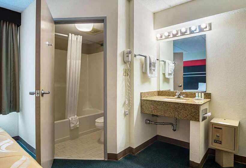 فندق Quality Suites Atlanta Airport East