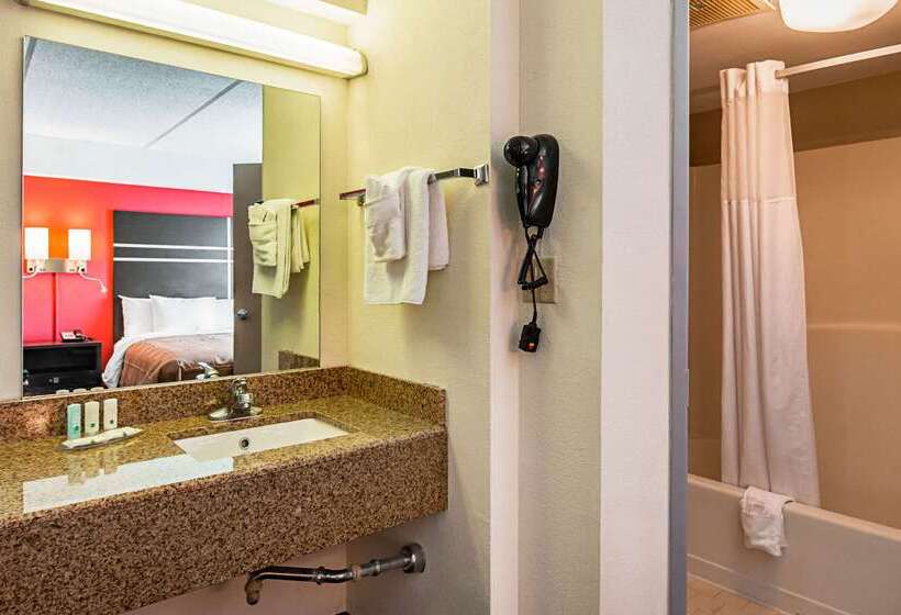 فندق Quality Suites Atlanta Airport East