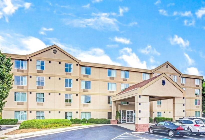 فندق Quality Suites Atlanta Airport East