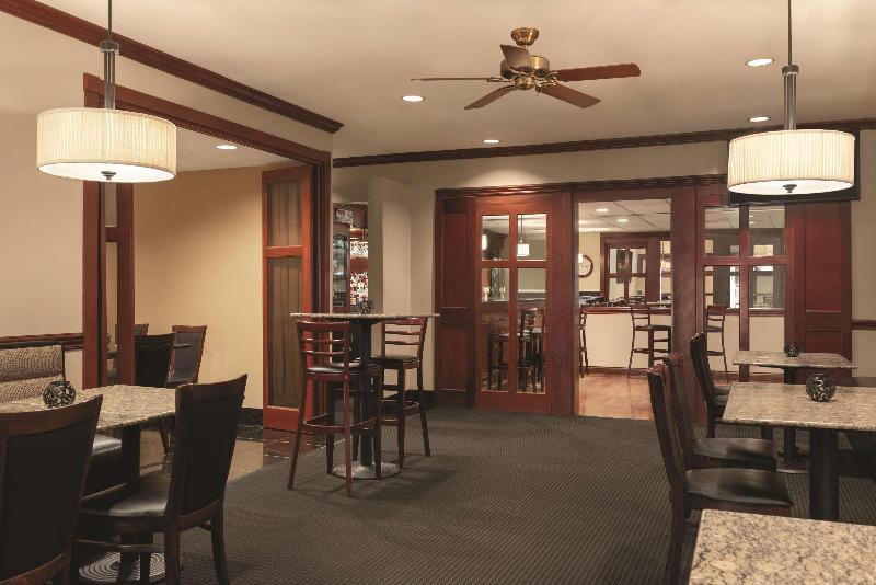 Radisson Hotel & Conference Center Rockford