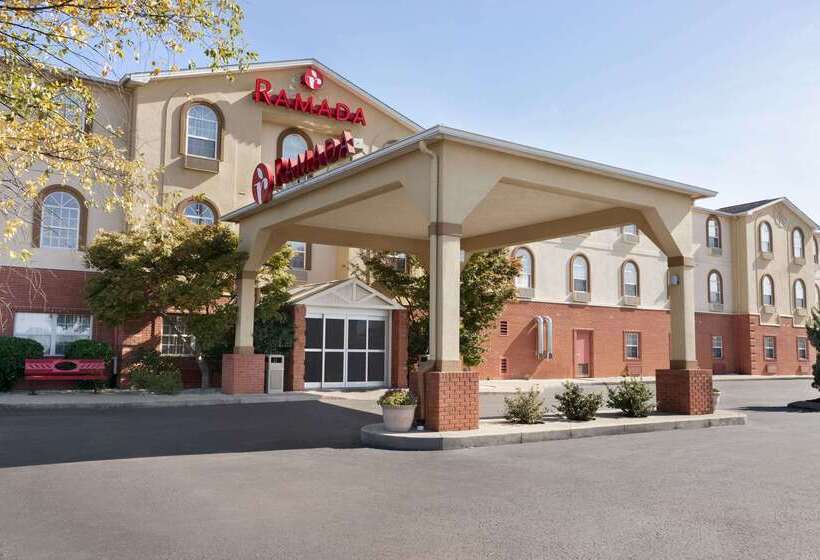 Отель Ramada By Wyndham Elizabethtown
