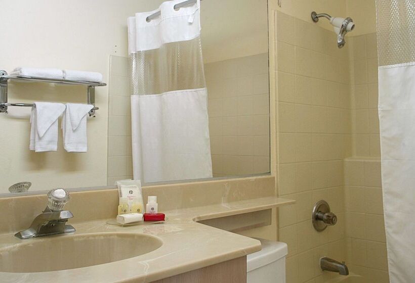 בית מלון כפרי Ramada By Wyndham Los Angeles/wilshire Center