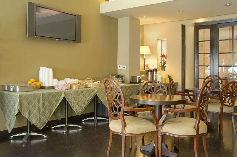 בית מלון כפרי Ramada By Wyndham Los Angeles/wilshire Center