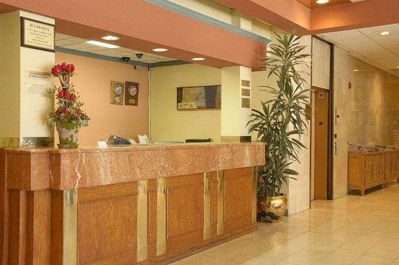 בית מלון כפרי Ramada By Wyndham Los Angeles/wilshire Center