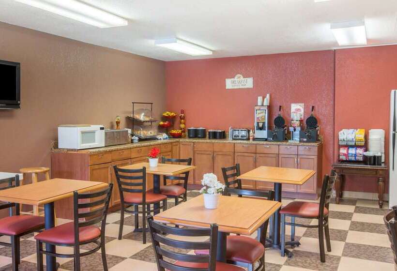 ホテル Ramada By Wyndham Maggie Valley